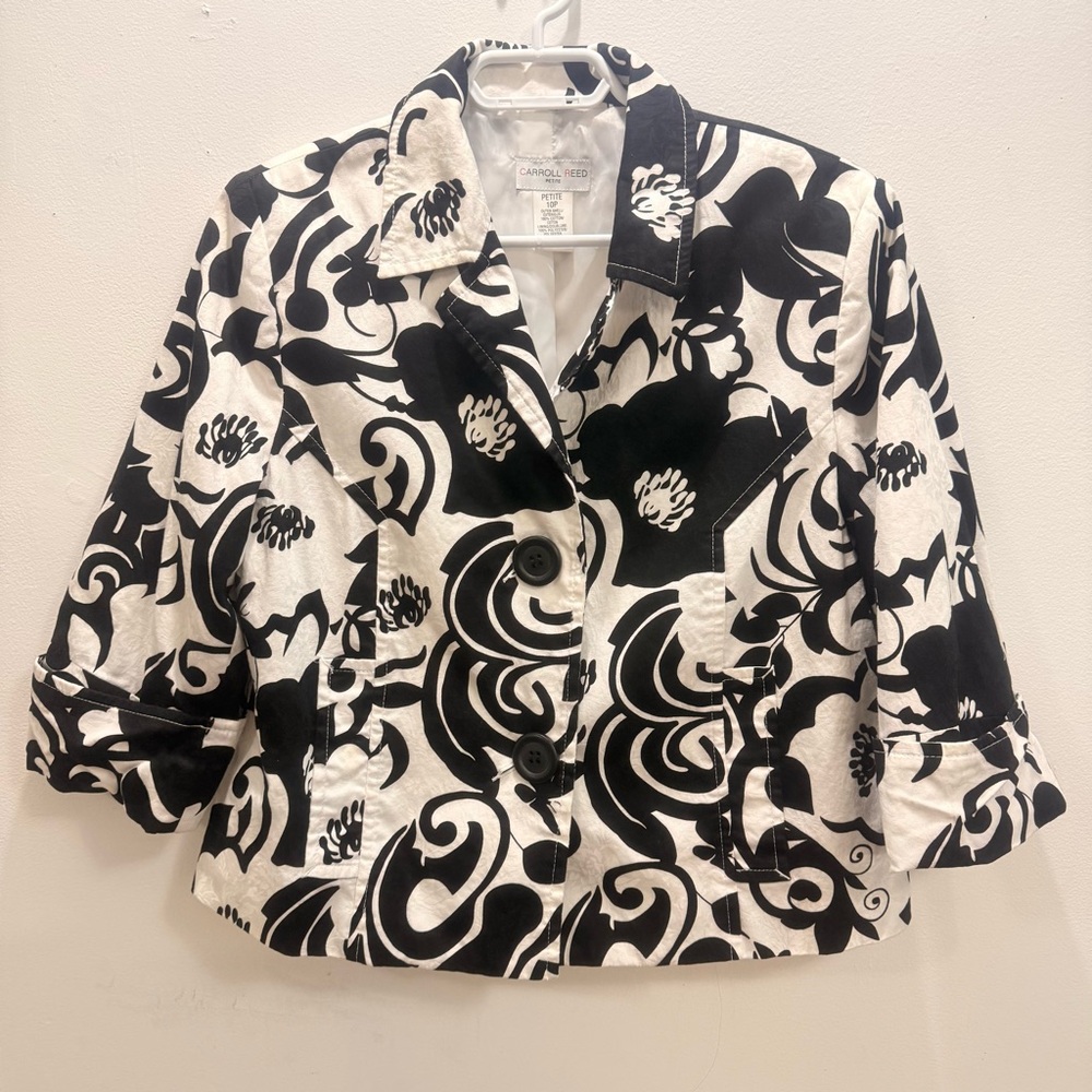 ✨3 for $15✨ Carroll Reed Black and White Baroque Blazer